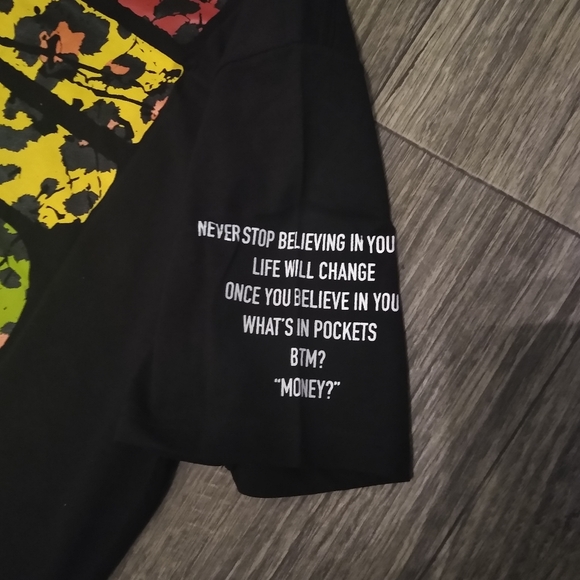 Men Graphic Tee - Picture 3 of 5